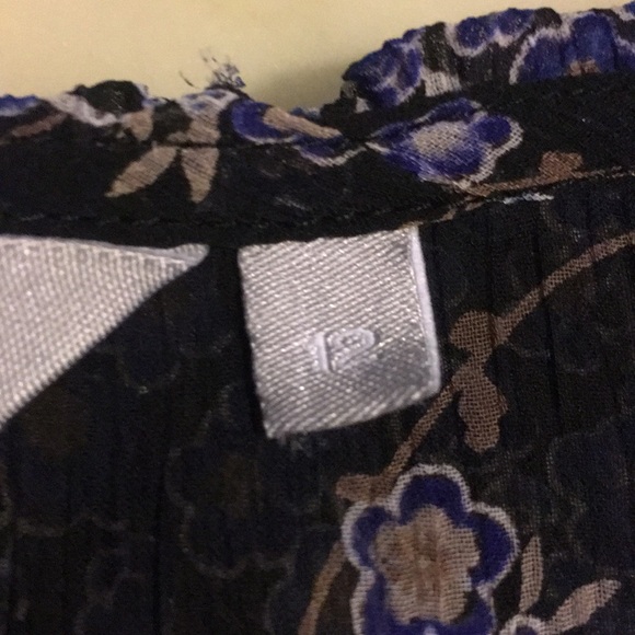 Woman’s  blouse size 12 - Picture 3 of 11